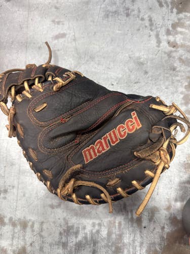Used Marucci ACADIA SERIES BB/SB Catchers RH Throw Black 32" 11337-S000490543