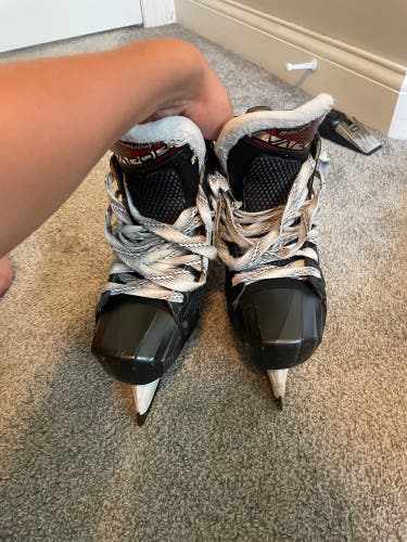 2019 Bauer Vapor 2X Pro Hockey Skates 6 (Used)