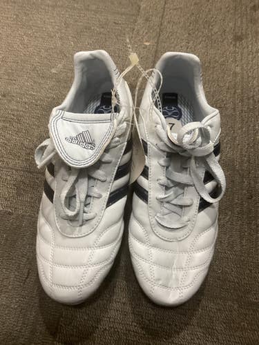 Used Adidas WOMENS TRAXION CLEATS Soccer Cleats Carolina Blue Senior 7 11614-S000239075