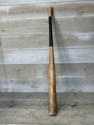 Vintage Mac Gregor Goldsmith No. 520 Genuine Hickory Wood Softball Bat 33"