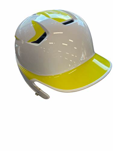 Used Easton BATTING HELMET Batting Helmet No Mask White MD 11682-S000134775