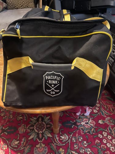 Bauer Pacific Rink Bag (New)