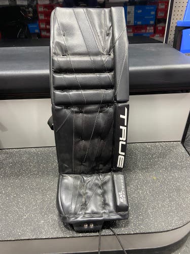 True Catalyst 7X3 31+2 Black Goalie Pads (New)