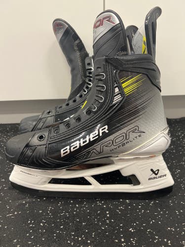 Bauer Vapor Hyperlite 2 Hockey Skates 7 (Used)