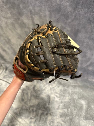 Black Rawlings Heart of the Hide RH Catcher's Baseball Glove 33" (Used)