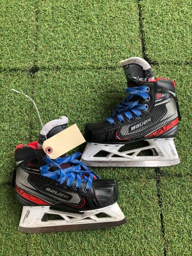 Junior Bauer Vapor X2.7 Hockey Goalie Skates Regular Width Size 1 (Used)