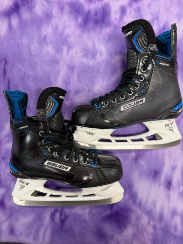 Senior Bauer Nexus N8000 Hockey Skates Regular Width 9.5 (Used)