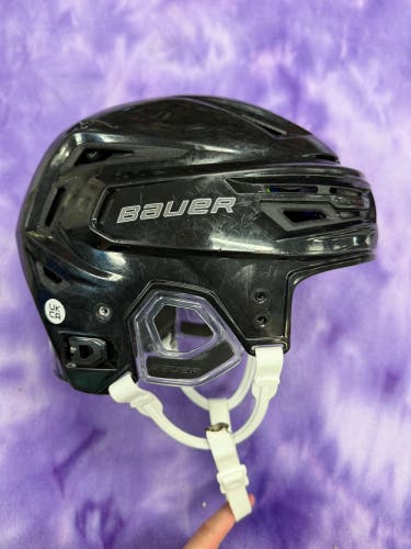 Black Medium Bauer Re-Akt 155 Helmet (Used)