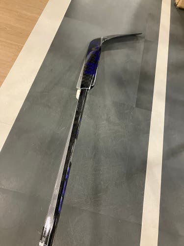 Senior CCM Extreme Flex 5 Prolite Goalie Stick Regular 24" Paddle (New)