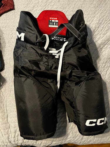 Men's Senior Small CCM Next Hockey Pants (Used)