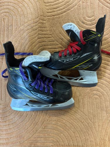 Youth CCM Tacks 2092 Hockey Skates Regular Width 13 (Used)