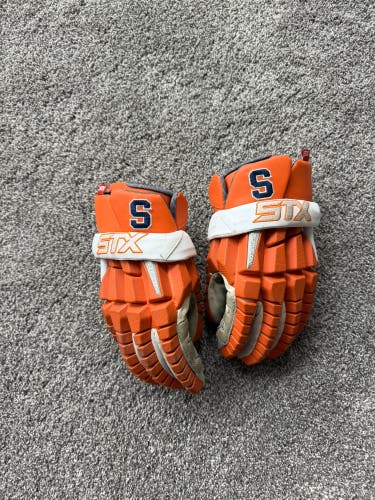 Syracuse lacrosse team issued gloves