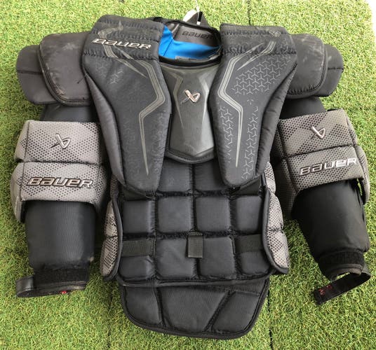 Intermediate Large Bauer Elite Goalie Chest Protector (Used)