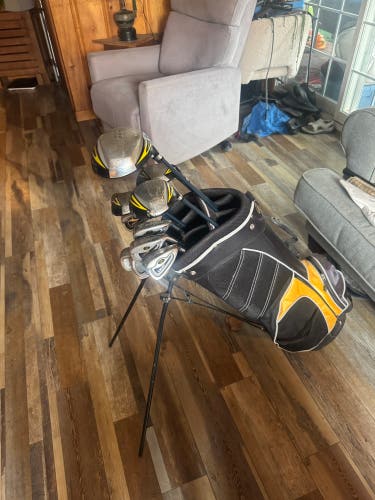 Men's Golden Bear Right Handed Clubs (Full Set) Regular Flex 13 Pieces (Used)