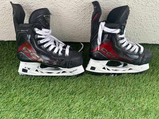 CCM JetSpeed FT8 Pro Hockey Skates Size 1 (Used)