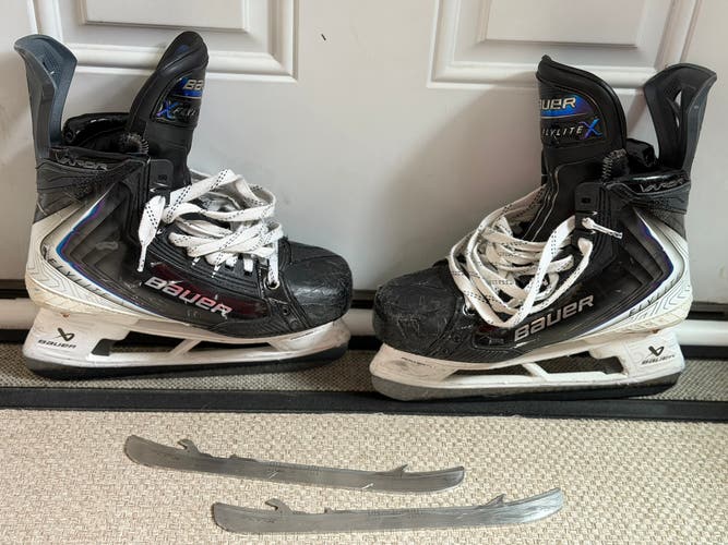 2025 Bauer Vapor Flylite Hockey Skates 7 (Used)