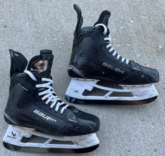 Custom Black 2022 Bauer Supreme Mach Hockey Skates 9 [Steel and Skateguards included] (Used)