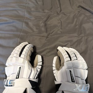 STX Surgeon RZR2 Lacrosse Gloves (Used)