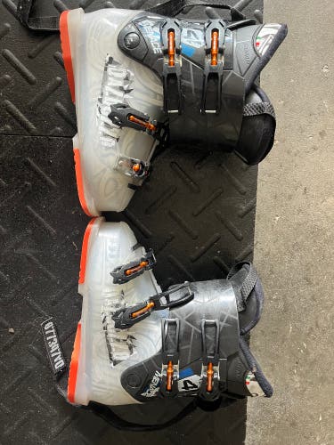 Mondo 24 & 24.5 Unisex Dalbello Menace 4 Ski Boots (Used)
