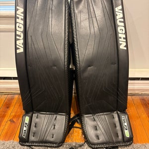 33" Vaughn SLR3 Pro Goalie Leg Pads (Used)