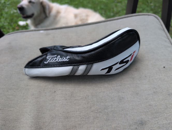 Titleist Hybrid Head Cover (Used)