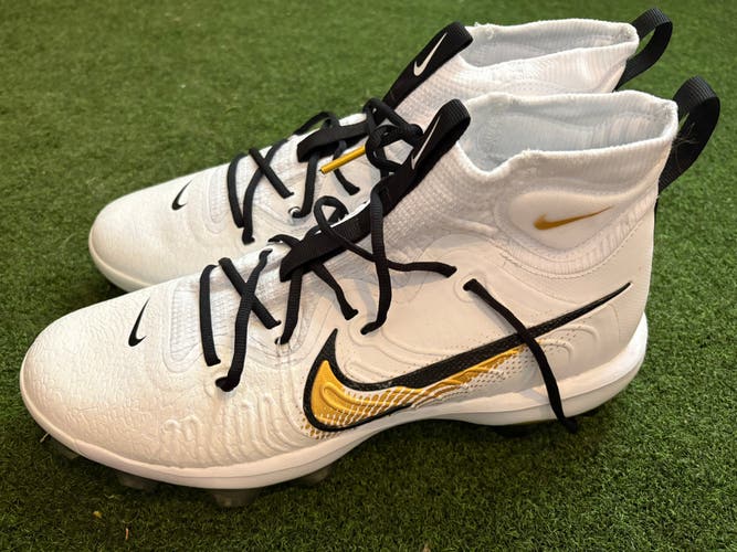 Men's Size M 12.5 (W 13.5) Nike Alpha Menace Pro 4 High Top Molded Cleats (New)