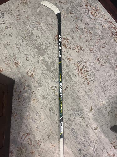 Senior CCM Super Tacks 9380 Right Handed Hockey Stick P88 75 Flex (Used)