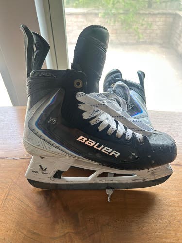 2025 Bauer Vapor Flylite Skates Pro Stock 9.5 (Used)
