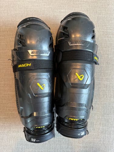 Intermediate Bauer Supreme Mach 13" Shin Pads (Used)