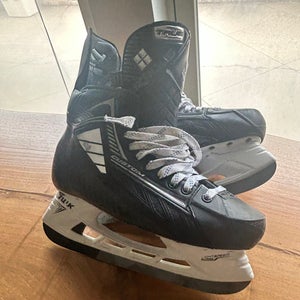 True 2025 SVH Pro Skates Regular Width Pro Stock 9 (Used)