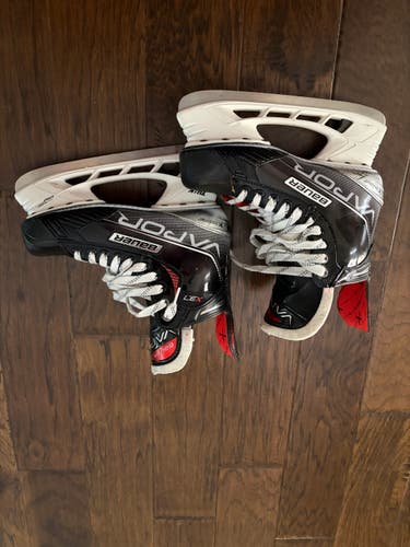 Bauer Vapor Hockey Skates Regular Width 6.5 (Used)