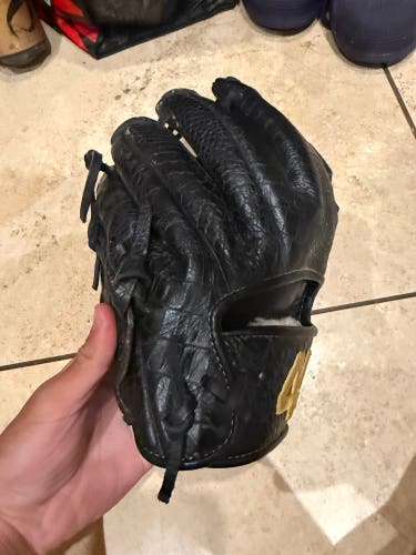 44 Pro 44 RH Infield Baseball Glove 11.25" (Used)