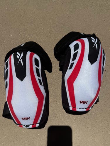 Senior Medium Reebok 14k Elbow Pads (Used)