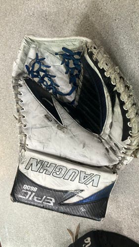 VAUGhN Hockey Goalie Glove (Used)