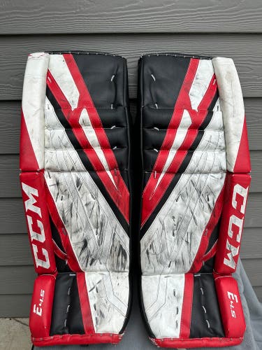 28+1" CCM Extreme Flex E4.5 Goalie Leg Pads (Used)
