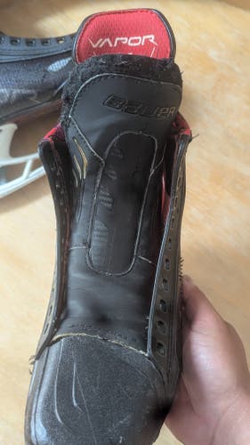 Bauer Vapor 3X Pro Hockey Skates 8 (Used)
