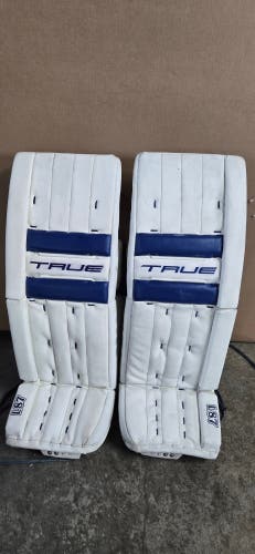 33" 2024 True Catalyst L87 Goalie Leg Pads (Used)