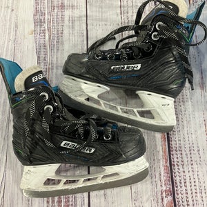 Youth Bauer X-LP Hockey Skates Regular Width 12 (Used)