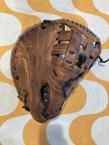 Mizuno Vintage RH First Base Baseball Glove 14" (Used)