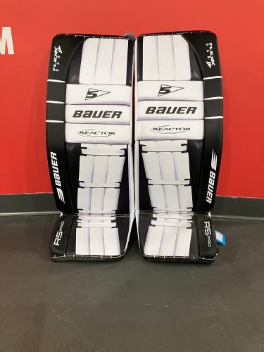 White Medium Senior Bauer Reactor R5 Pro Goalie Leg Pads (New)