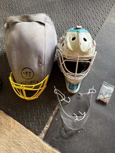 Senior Bauer NME Goalie Mask (Used)