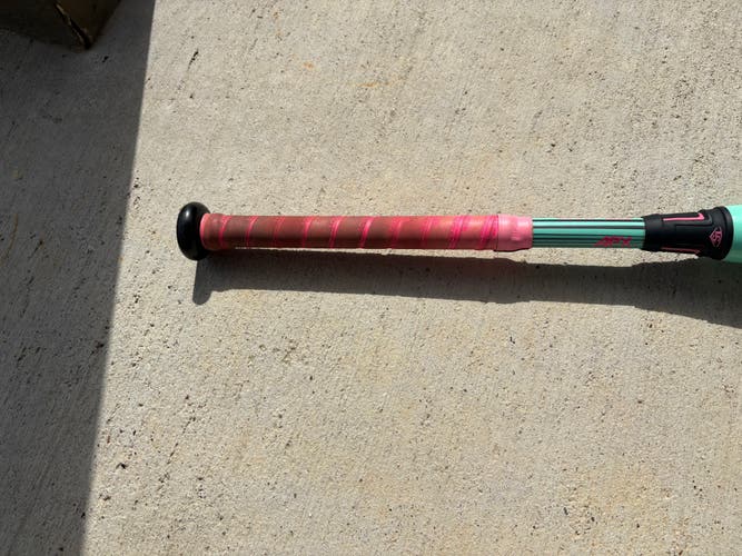 2026 Louisville Slugger Supra Composite USSSA Certified Bat (-10) 18 oz 28" (Used)
