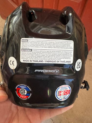 Youth Bauer Prodigy Helmet (Used)