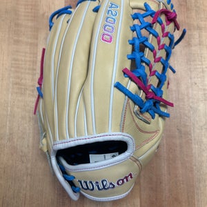 Wilson A2000 T125 - WBW102742125 - 12.5" - Fastpitch Softball RH Throw (NWT)