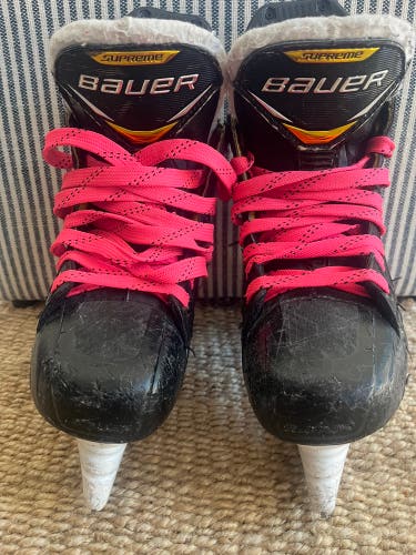 Bauer Supreme 3S Pro Hockey Skates Regular Width Size 3.5 (Used)