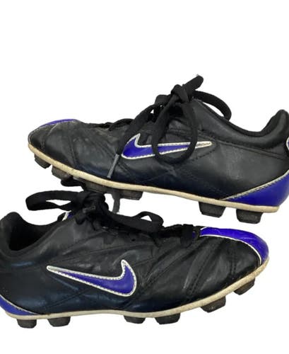 Black Unisex 3.5Y (Big Kids / Youth) Nike Molded Cleats Cleats (Used)