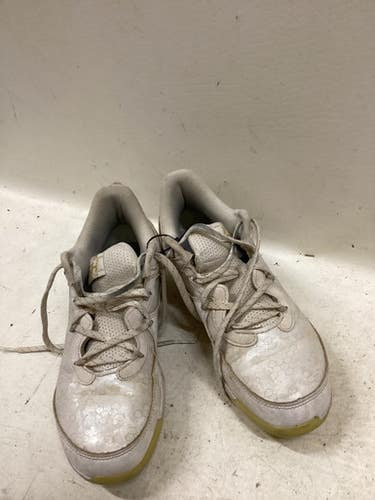 Used Under Armour BH BB CLEATS BB/SB Cleats White And Gold Junior 06 11725-S000504068