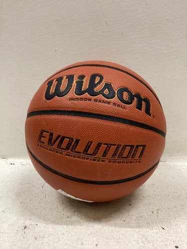 Used Wilson EVOLUTION Basketball Adult Outdoor 11725-S000504113