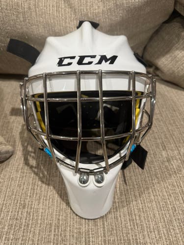 Youth Small CCM Axis 1.5 Goalie Mask (Used)