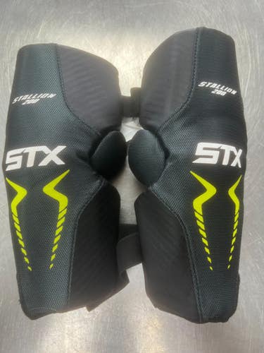 Used STX STALLION 200 Lacrosse Arm Pads/Guards Black SM 11497-S000159146
